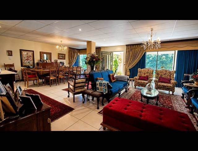 5 BEDROOM HOUSE FOR SALE IN DAN PIENAAR
